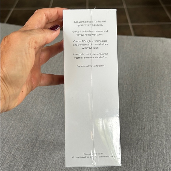 Google Nest Mini - 2nd Generation - Picture 2 of 5